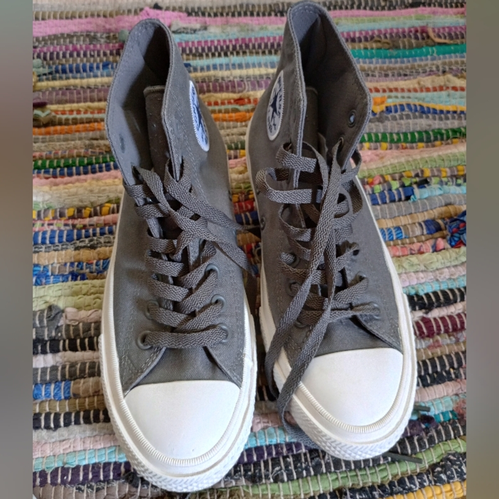 NWOT High top Converse - Picture 3 of 7